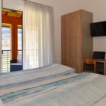 Bed And Breakfast Navis Nave San Rocco Exterior foto